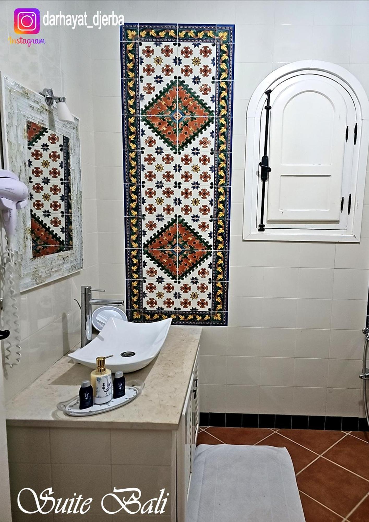 Dar Hayat Villa Triffa ภายนอก รูปภาพ